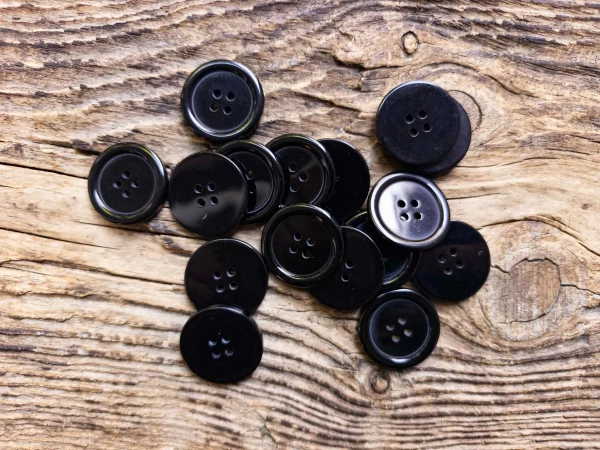 Пуговица арт. MX 1654/Black/40L Пуговица арт. MX 1654/Black/40L